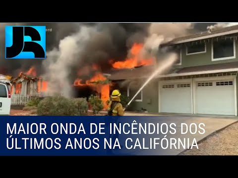 Vídeo: Healdsburg Califórnia foi evacuada?