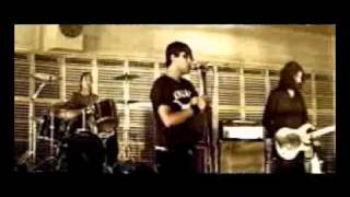 Miniatura del video "blackmail - Foe (Official Video) 2003"