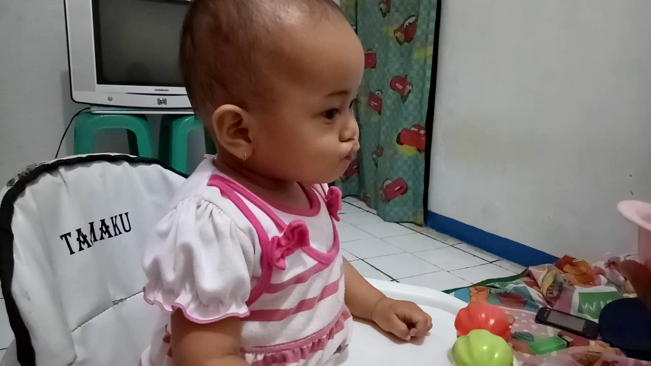 Hafidzah Bayi Lucu Makan Manyun Youtube Gambar