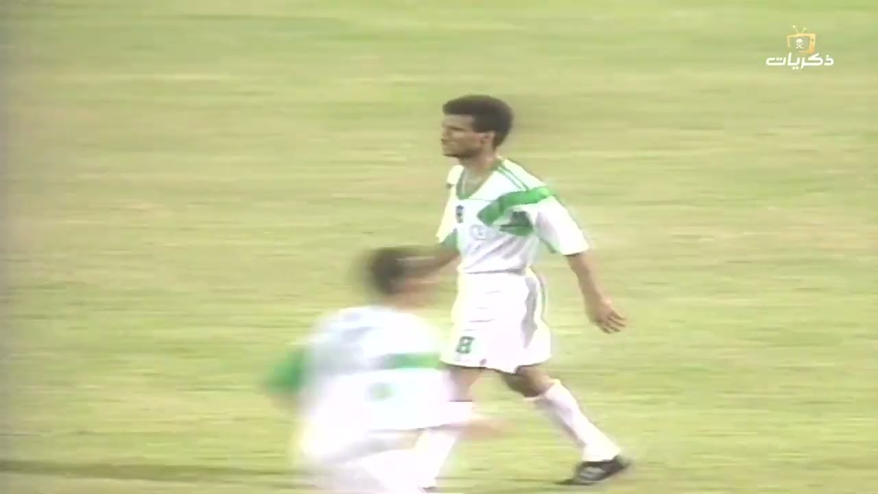 الله الله يا منتخبنا الفنان طلال سلامه