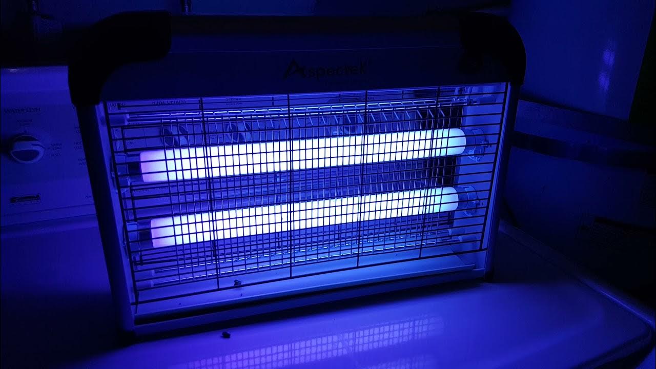 Bug Zapper trial in a darkened garage... YouTube