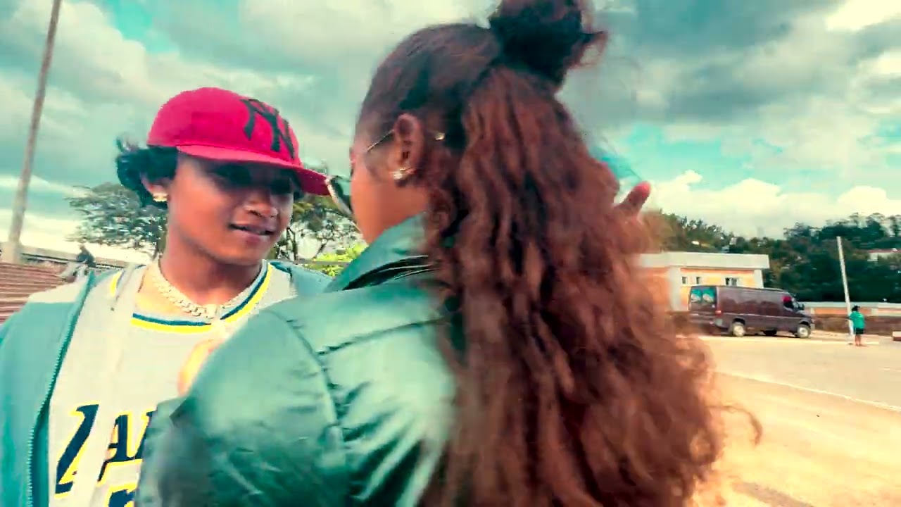 L'ayann & Smith Kekky - TSY IDOLA