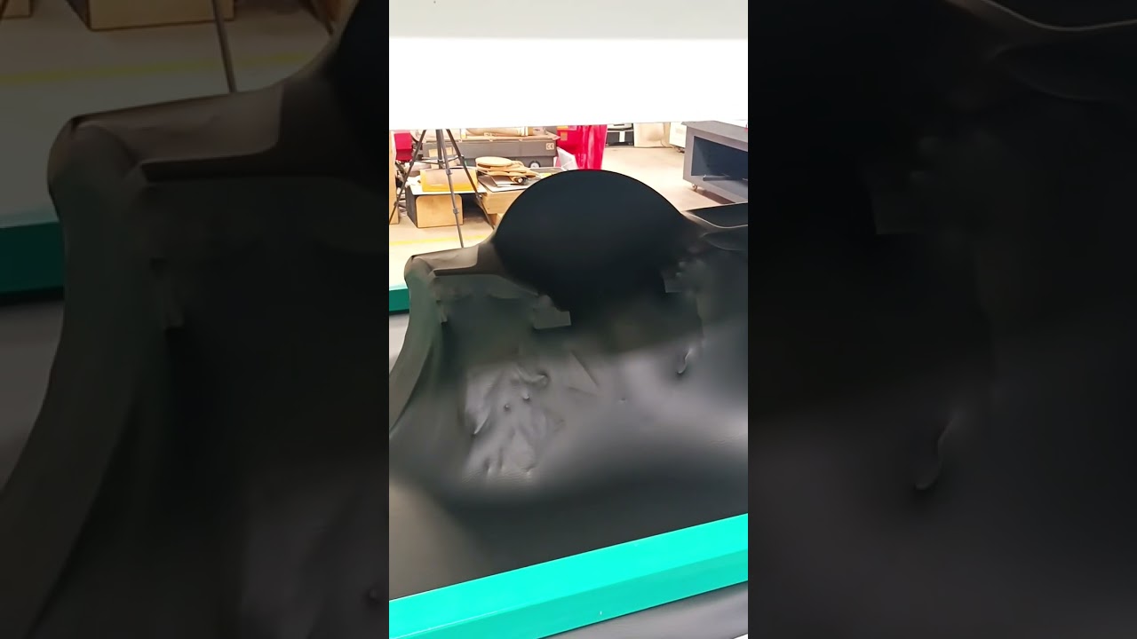 Digital Control Car Interior Parts Dashboard Leather Vacuum Wrapping Machine