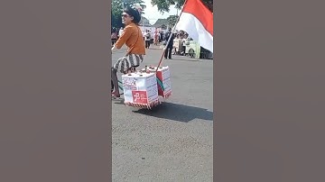 Ojo ngece Karo wong ora duwe jangan ngejek sesama orang yang tidak punya seni karnaval Unik