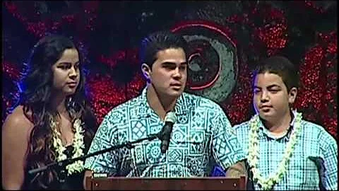 Powerful video of Junior Seau​'s induction into the Polynesian Football Hall of Fame