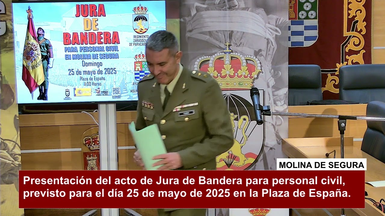 Presentación del acto de Jura de Bandera para personal civil