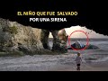 El niño que fue salvado por una sirena en la playa