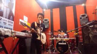 Muskurane Brani Sering Sama Gerry Mahesa