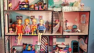 Playing in the new dollhouse ! Elsa and Anna toddlers  lol dolls  pool  surprises