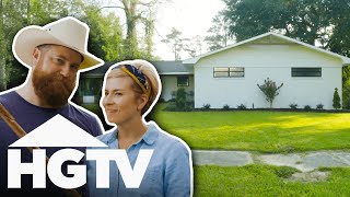 Ben & Erin Renovate ENORMOUS Church House For Huge Family Of 7 | Home Town