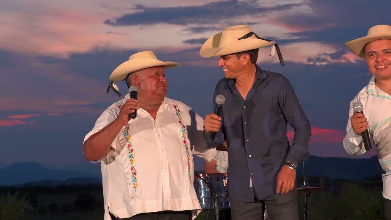 Álbum Completo - Banda Lujo De Tierra Caliente Ft Hugo Ortuño - COCHÓ Music En Vivo 2025