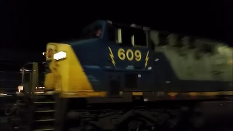 [CSXT]609 GE AC60CW & C40-8W Both YN2 Leads Q141-09 Intermodel Headed SB With Nice K5HLL Fay NC