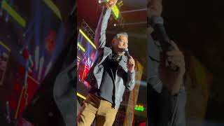 Azlan The Typewriter - Jangan Khianati Aku Live in Concert
