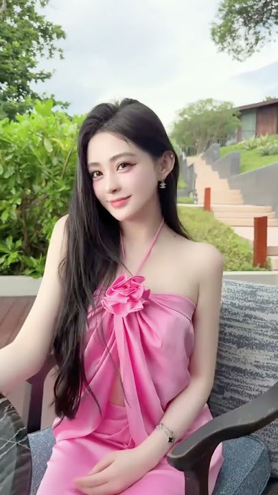 🌸 Jin Xíu in Pink Perfection | Summer Aesthetic Walk 💃 #BeautyShorts #FashionVibes