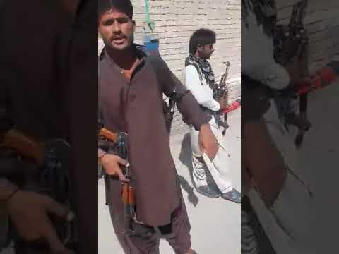 ڈیرہ غازی خان شاکا کھکھ کا اسلحہ سے لیس اپنے مخالف گروپ کے گھر کے سامنے آکر دھمکیاں،پنجاب پولیس بےبس