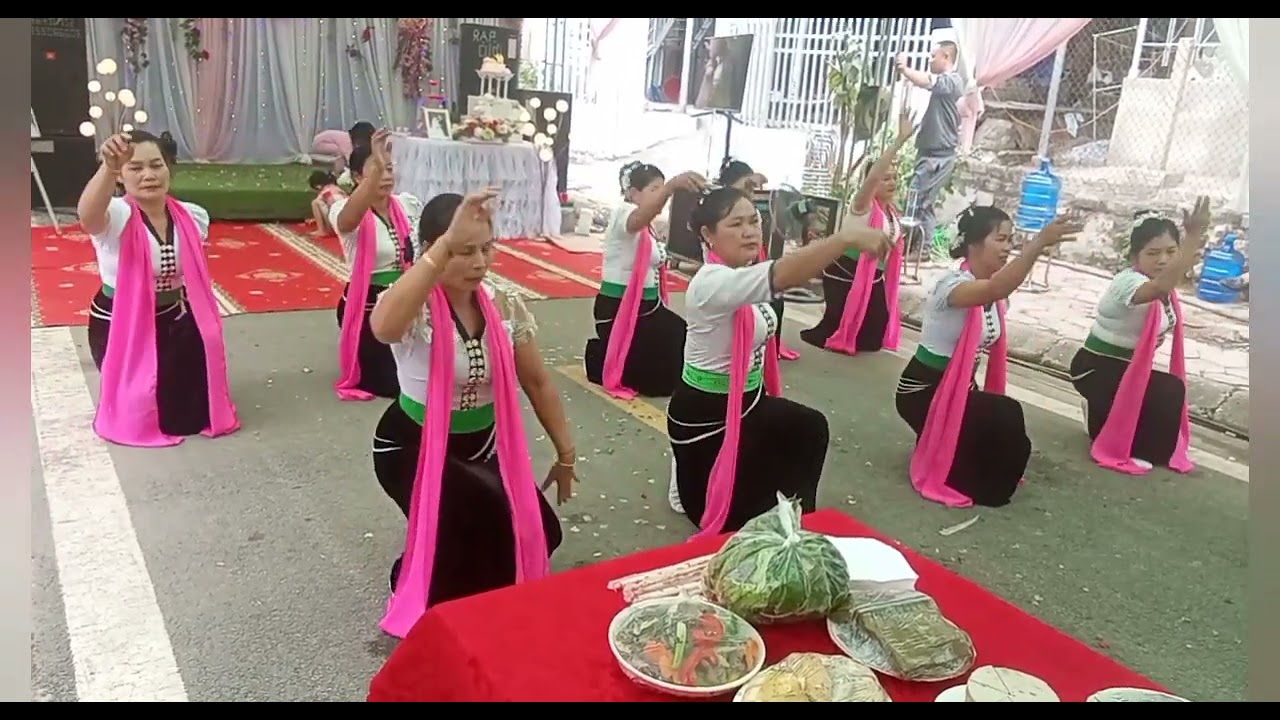 đám cưới dân tộc tây bắc tại thị xã mường lay_bản hốc_văn toàn và trà My.