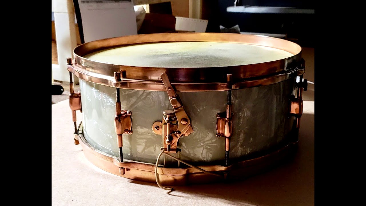 Tom Venable plays a 1925 Leedy Snare in a Solo