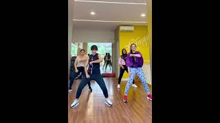 Download Lagu Badam (feat. Mr. Vegas) | Hardwell \u0026 Henry Fong | Zumba Dance MP3