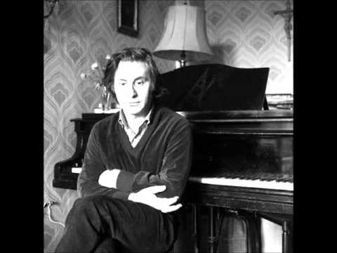 ალფრედ შნიტკე (Alfred Schnittke) -  „Tango Méditations“.