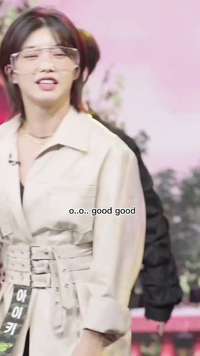 Aiki suddenly dances Mmmh to enliven the silent atmosphere #아이키 #wedemboyz #위댐보이즈