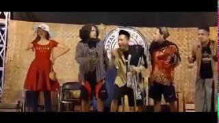 Cuplikan naskah "The Petak Umpet" oleh Teater Empluk Jepara