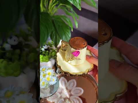 مابعرف كون معك ولا بعرف كون بلاك خايف اندهك مالي إلا هواك وكل لحظة بشتقلك قهوتي وحنيني