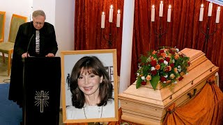 Goodbye Victoria Principal. TODAY! 3 P.M Everyone said a tearful goodbye to the Victoria Principal