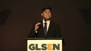Madison Miszewski & Charlie Carver Present Edward Estrada With Student Advocate Of The Year Award