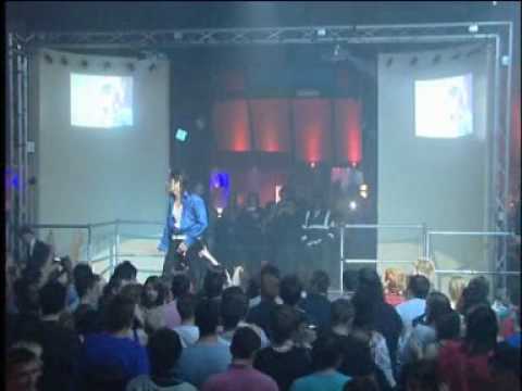 Navi, Michael Jackson tribute act perfoming live a...