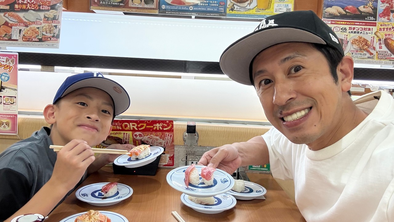 【めちゃくちゃ笑った…】珍しい2人でくら寿司に行きました