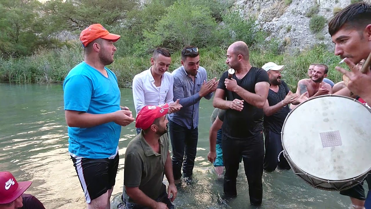 SARICA KÖYÜ.Irmak içinde halay 8 inci Etüyed sarıca köyü terelik şenliği