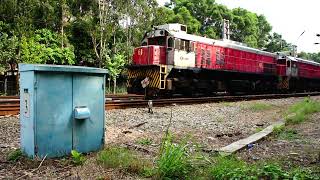 [MTR] Light Engine VV03, MTR 61 + MTR 62. Double EMD G26CU.
