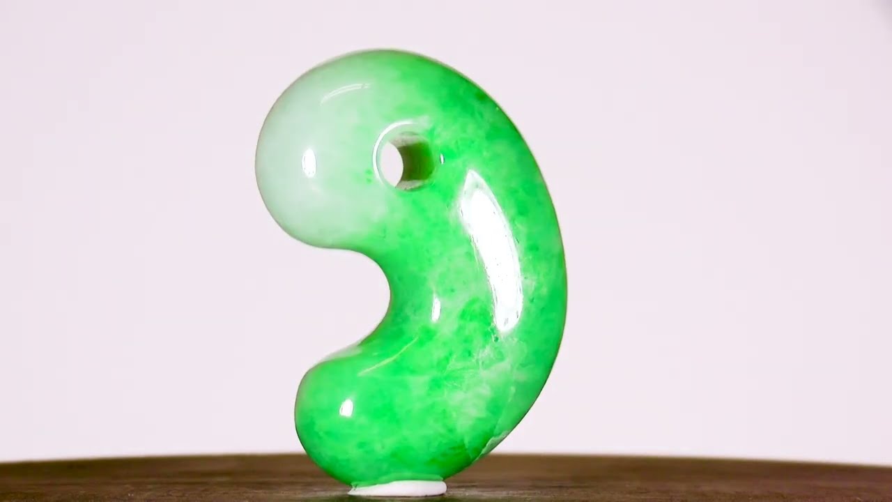 翡翠勾玉 8-142 - YouTube