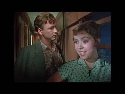 С МАЛЫХ ЛЕТ МЫ РЯДОМ ЖИЛИ - ПЕСНЯ из фильма 'Девушка без адреса' (1957) (реж. Эльдар Рязанов)
