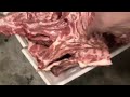 Как происходит механическая обвалка свинины