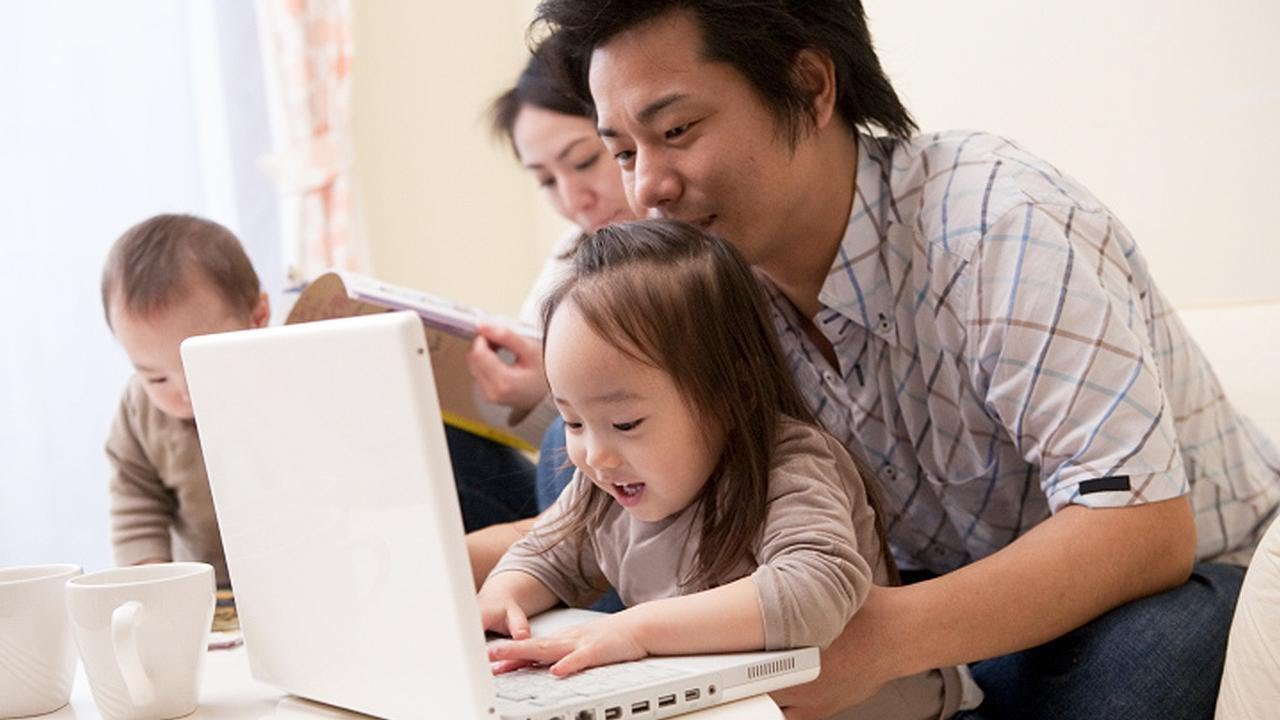 T. Rowe: Kids, Parents Disconnected on College Costs