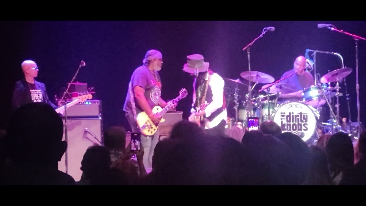 Mike Campbell & the Dirty Knobs live 5/13/23 "Little Queenie" feat