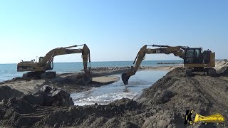Doosan Dx380 Excavator With Dreve & Caterpillar 325F And 325C Beach Restoration