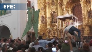 El salto de la reja llegó a las 2:57