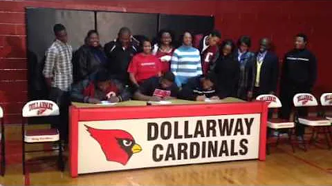 Joshua Liddell signs with the University of Arkansas