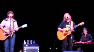 Fleet of Hope   Indigo Girls   October 4, 2009   Concord, NH 012