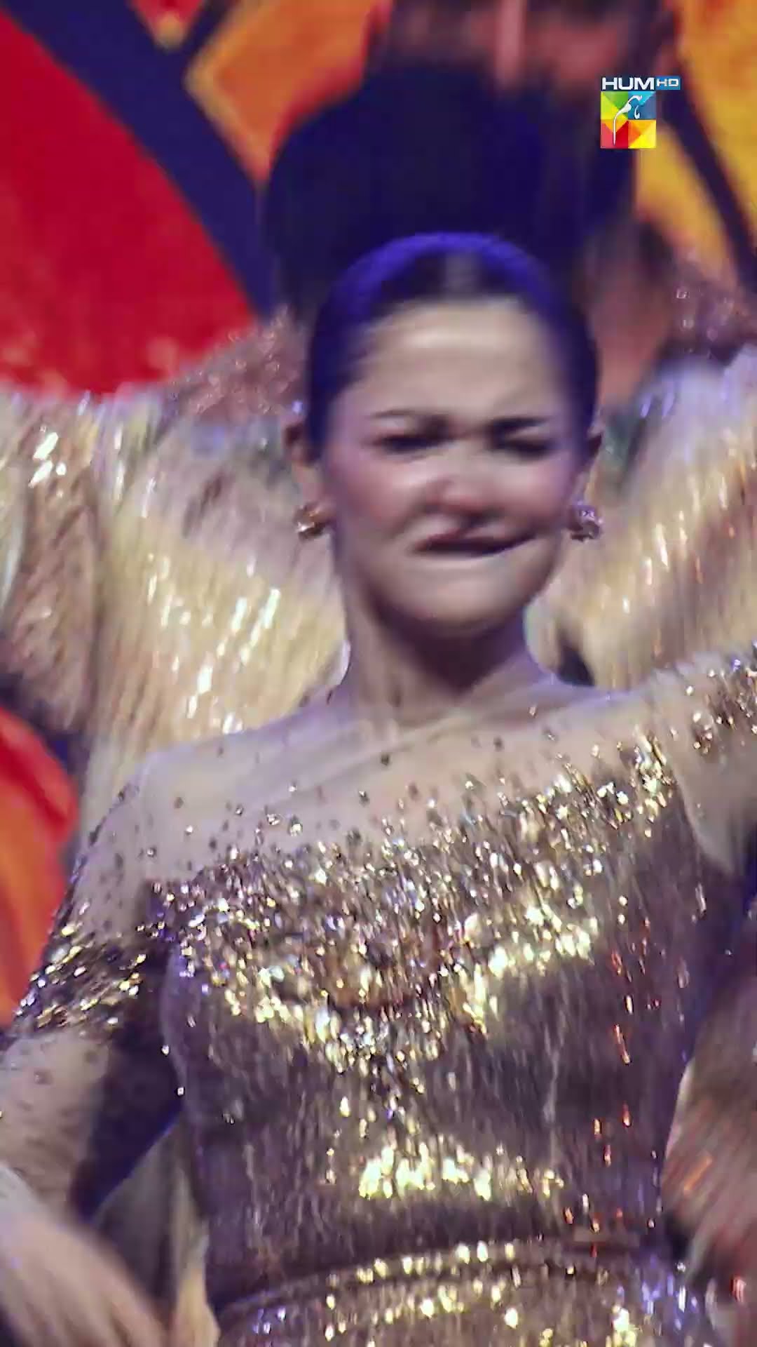 ? Hania Aamir’s Electrifying Performance! ? Kashmir 9th HUM Awards 2024 #haniaamir