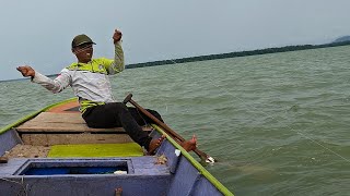FINAL DAY OF ESTUARY FISHING: WEIGHING THE CATCH