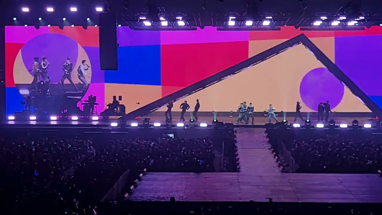 stand by หล่อ - เป๊กผลิตโชค + New County at #PeckAofIceInFriendnityConcert (04Nov2023)