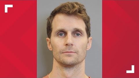 Husband charged with capital murder, accused of strangling pregnant wife at Heights home