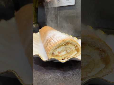 БИСКВИТНЫЙ РУЛЕТ С ДЖЕМОМ И КРЕМОМ 🔥 подробный рецепт в комментариях #рецепты #рулет #десерт