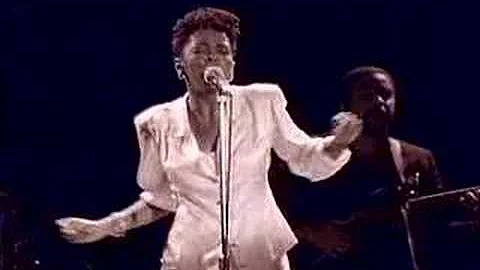 Anita Baker (Sweet Love) live