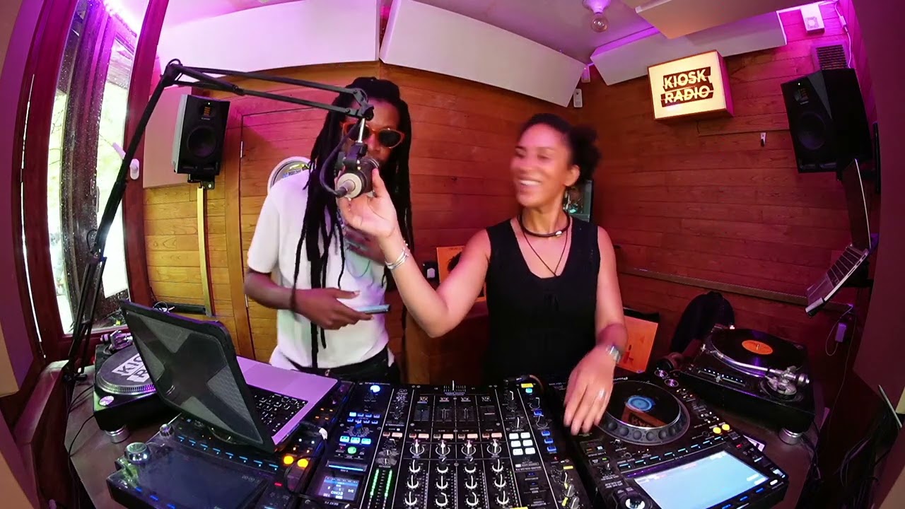 ESINAM & Sibusile Xaba @ Kiosk Radio 24.07.2025 auf YouTube ansehen ESINAM & Sibusile Xaba @ Kiosk Radio 24.07.2025 auf YouTube ansehen