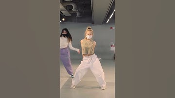 she moves like a feather 🪶 #amypark #choreography