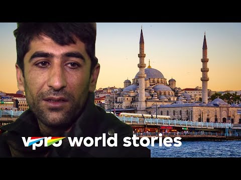 Istanbul, the city with millions of refugees - In Turkey